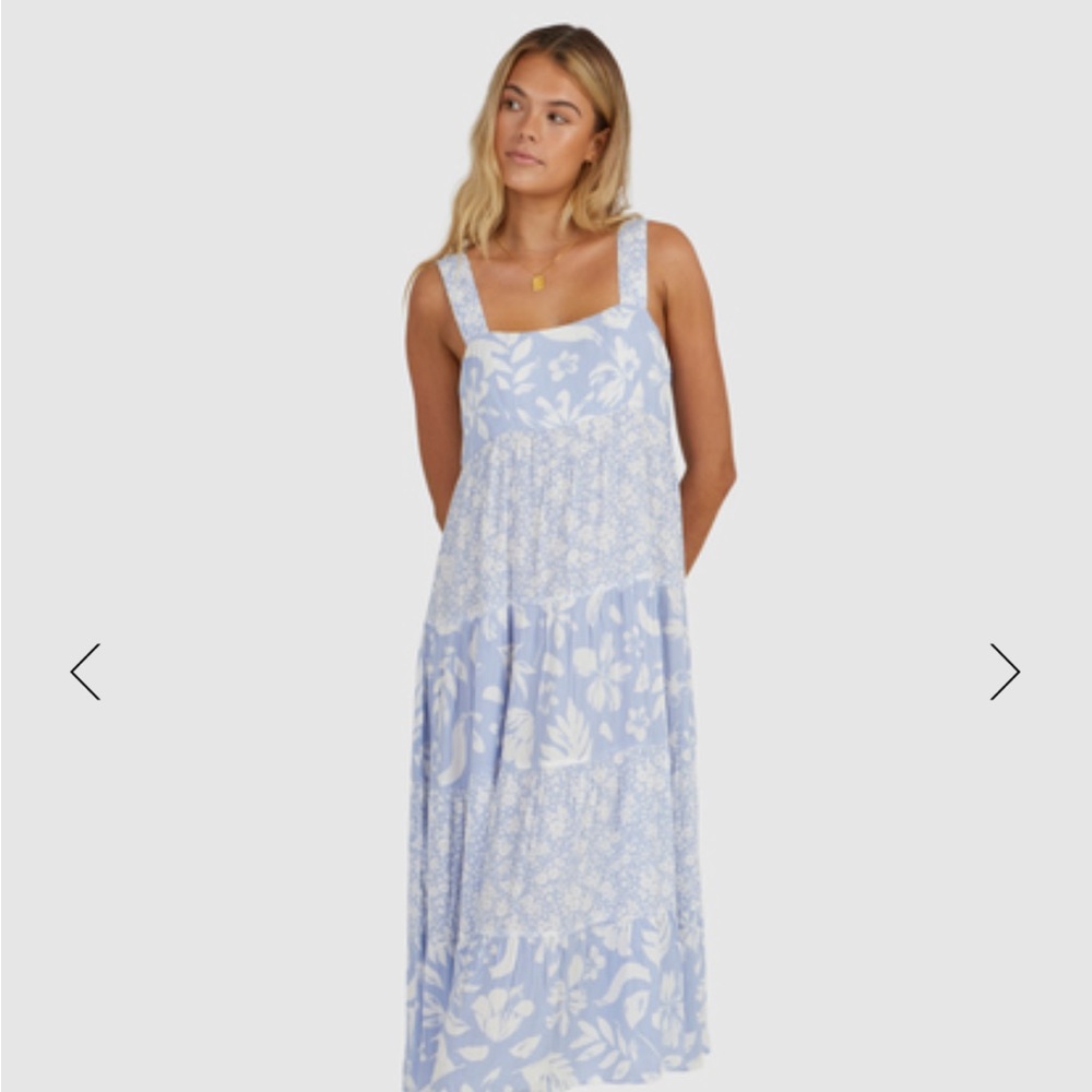 Billabong Women’s blue bell shine on dress. Size small. Never been worn.